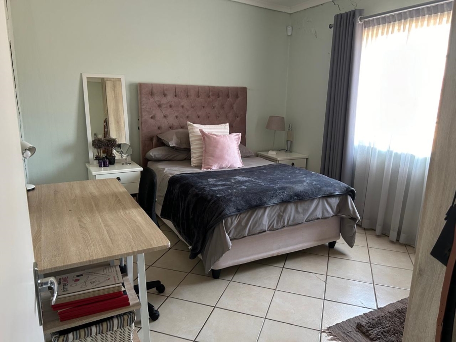 8 Bedroom Property for Sale in Swartruggens North West